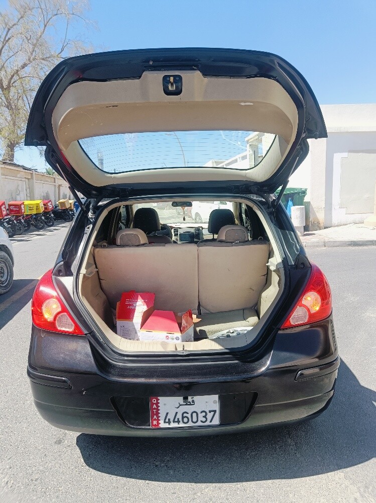 Nissan Tiida Hatchback 2011 — photo 10 for sale in Qatar