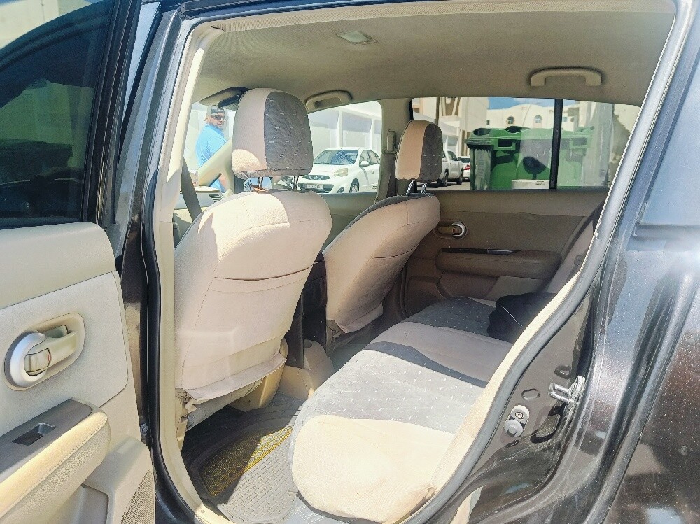 Nissan Tiida Hatchback 2011 — photo 3 for sale in Qatar