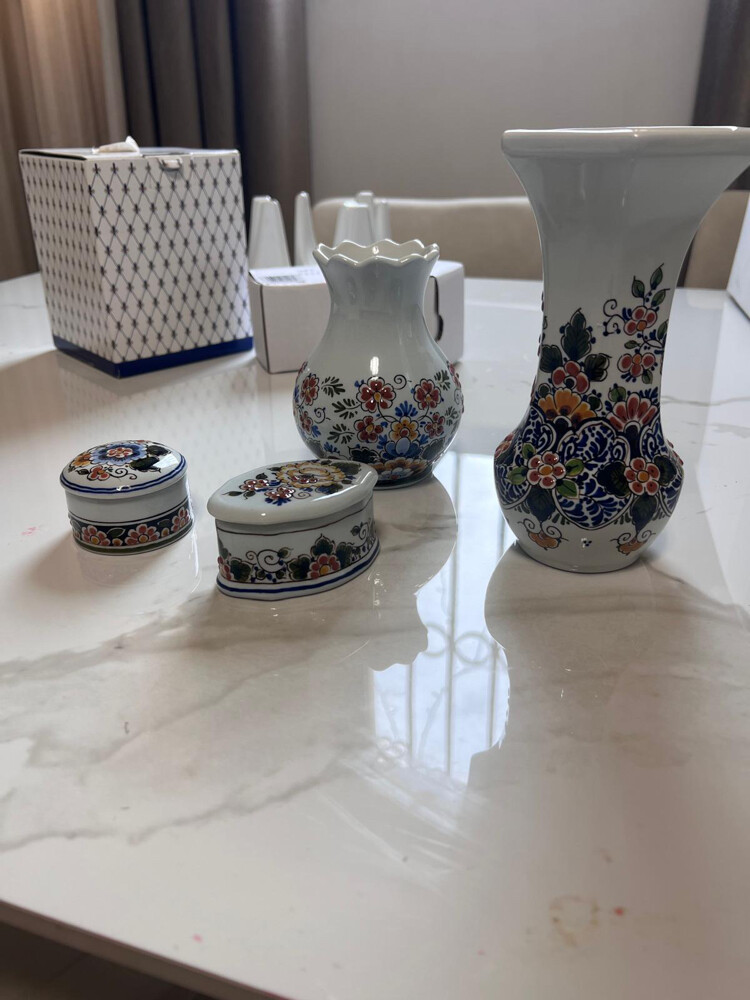 Luxury vases and pots - 16