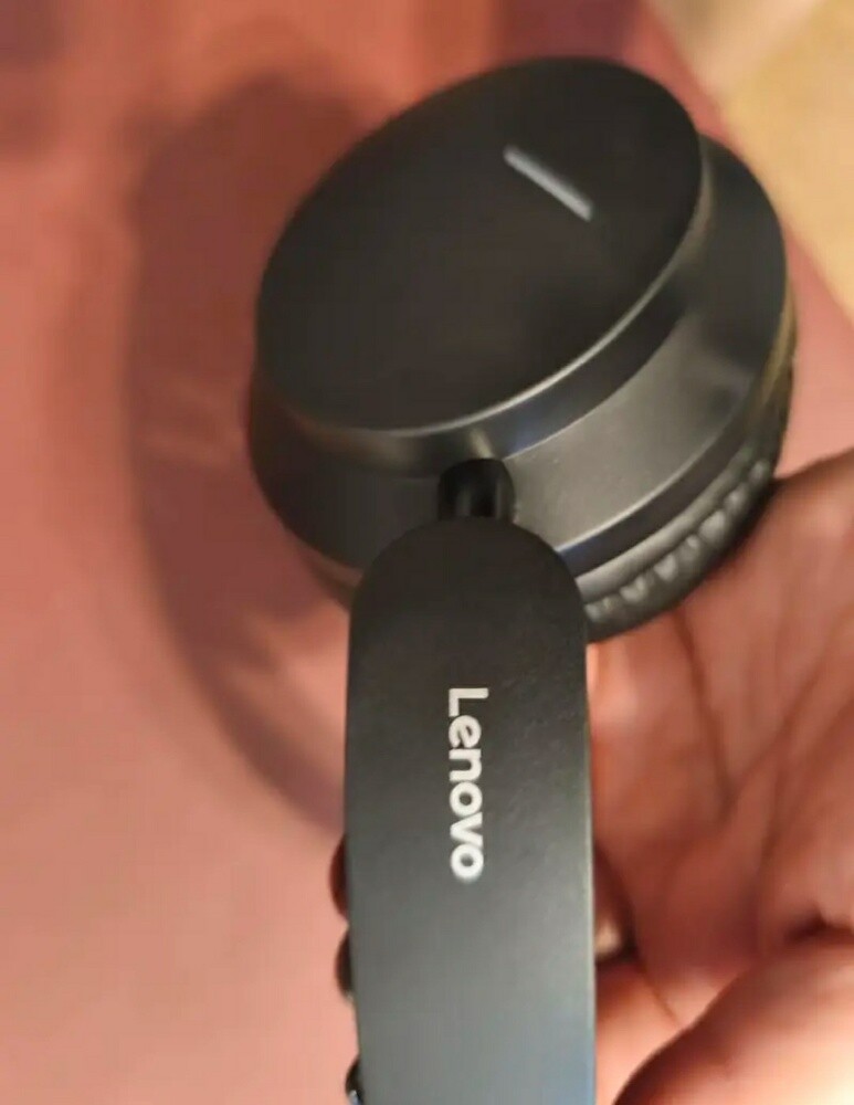 Lenovo headphones - 1