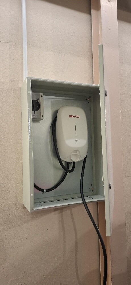Electric vehicles charger install - 4