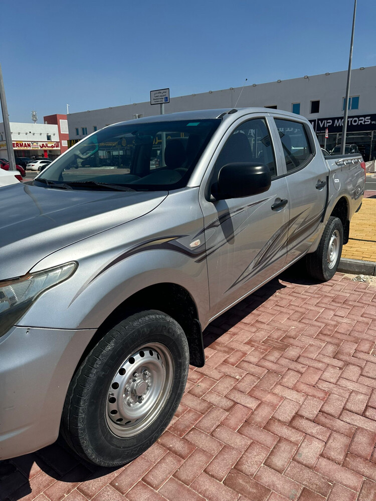 Mitsubishi L200 4x4 Petrol 2016 - 5