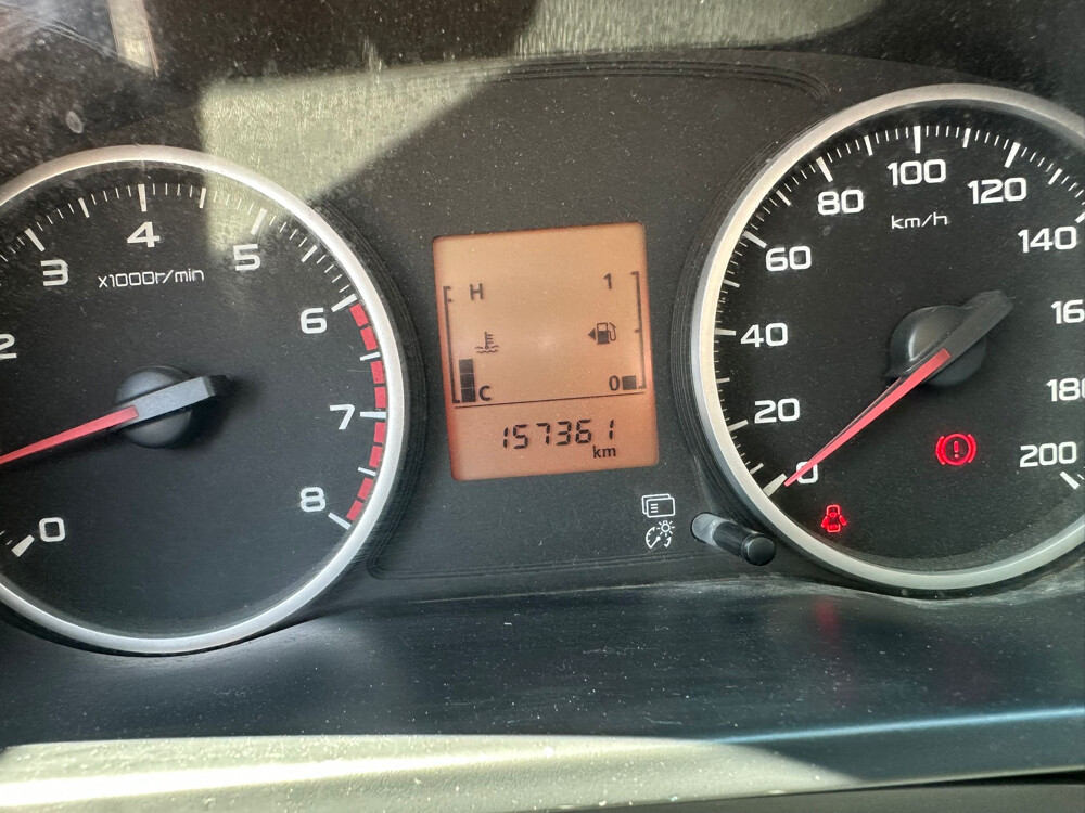 Mitsubishi L200 4x4 Petrol 2016 - 8