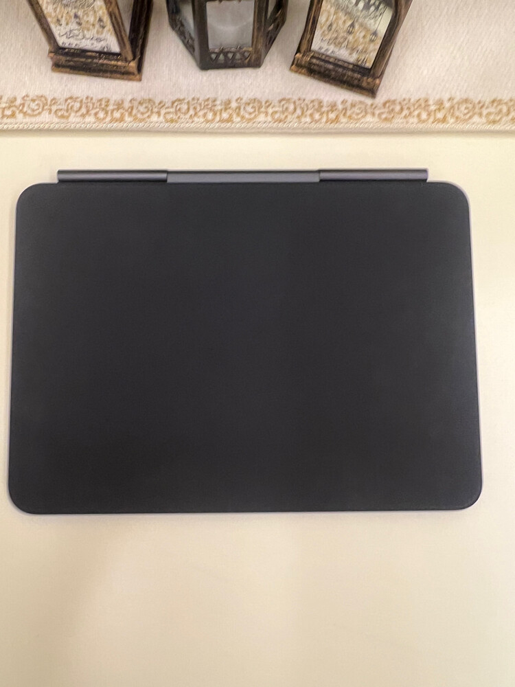 Magic Keyboard 11 pro M4+M5 - 4