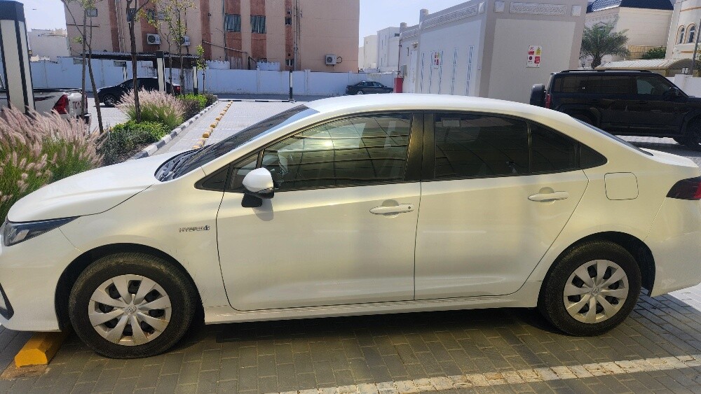 toyota corolla hybrid - 4