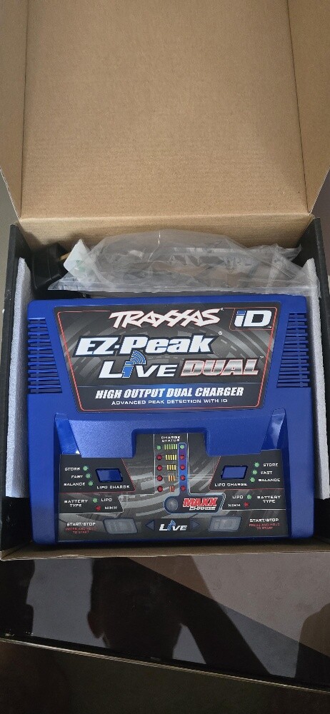 Traxxas EZ-Peak Live Dual Charger - 3