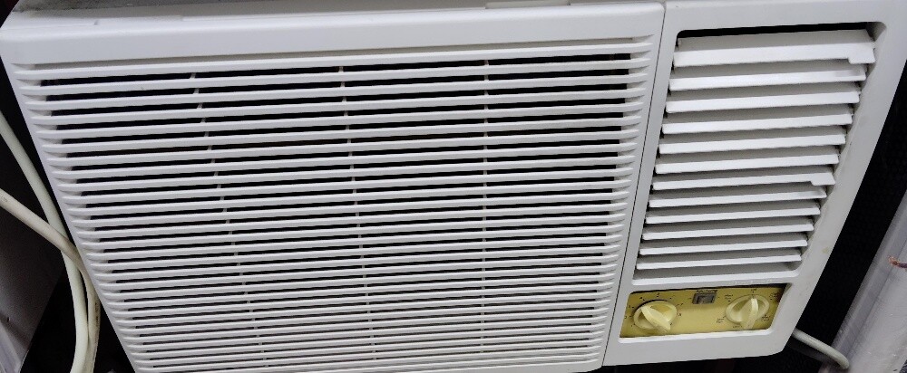 SALE FOR USED AC  31 62 37 02 - 1