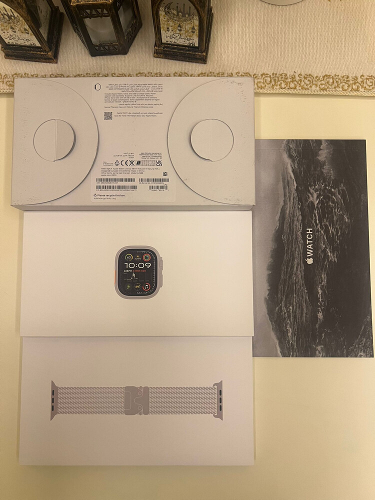 apple watch Ultra2 silvr stainles - 2