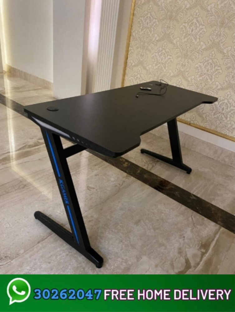 Gaming chair and 3d table - 2