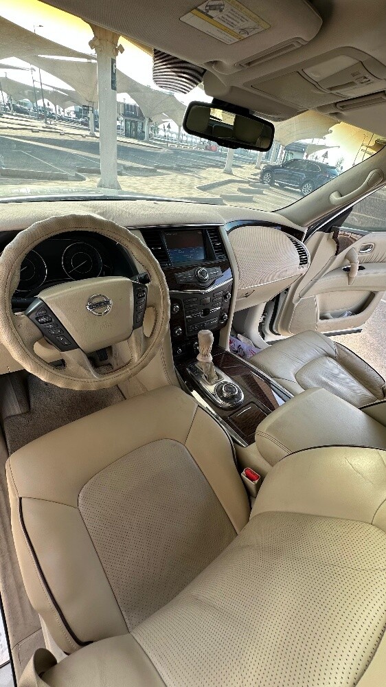 Nissan petrol platinum 2010 - 2