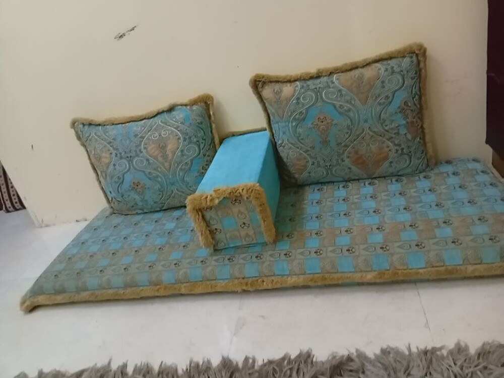 اثنين فرش 4 مخدات 2مداكي - 2