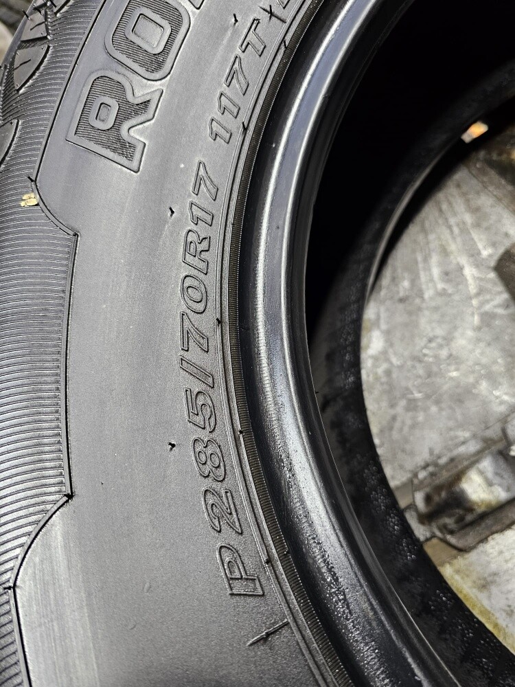 285-70-17,,,Roadstone  brand - 5