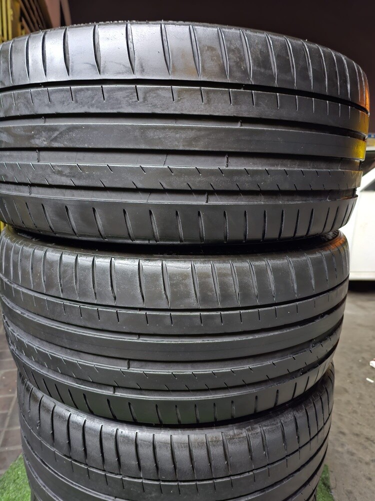 front,, 245-40-20,rear 275-35-20 - 11