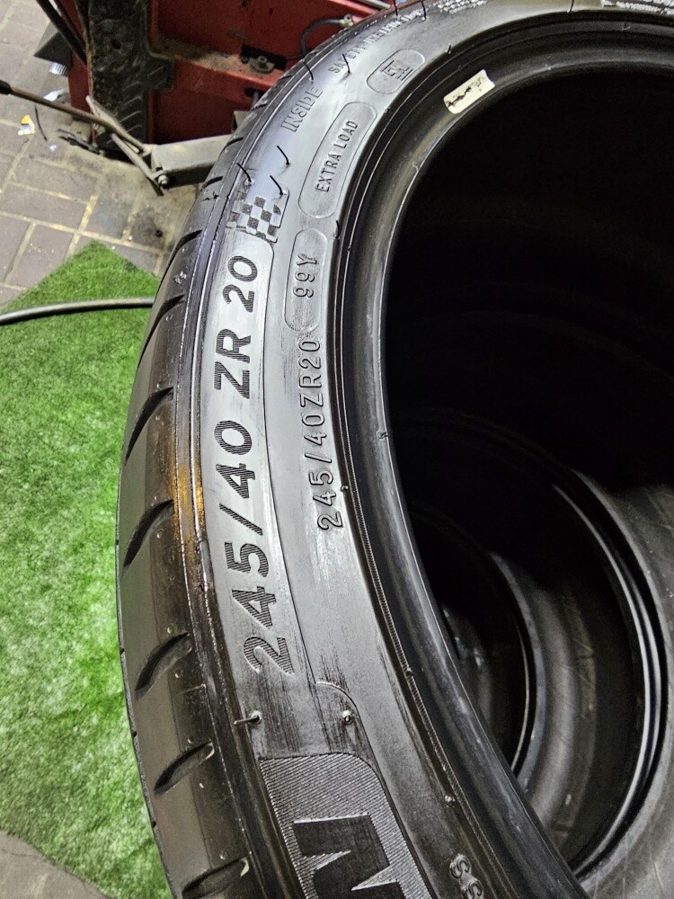 front,, 245-40-20,rear 275-35-20 - 5