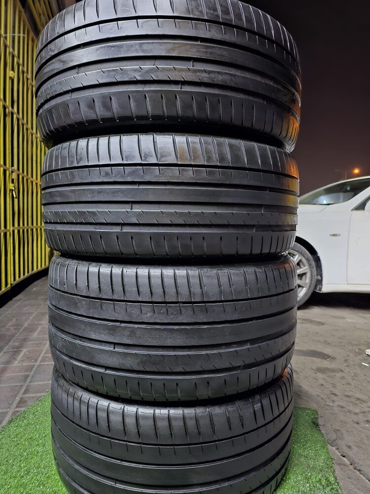 front,, 245-40-20,rear 275-35-20 - 3