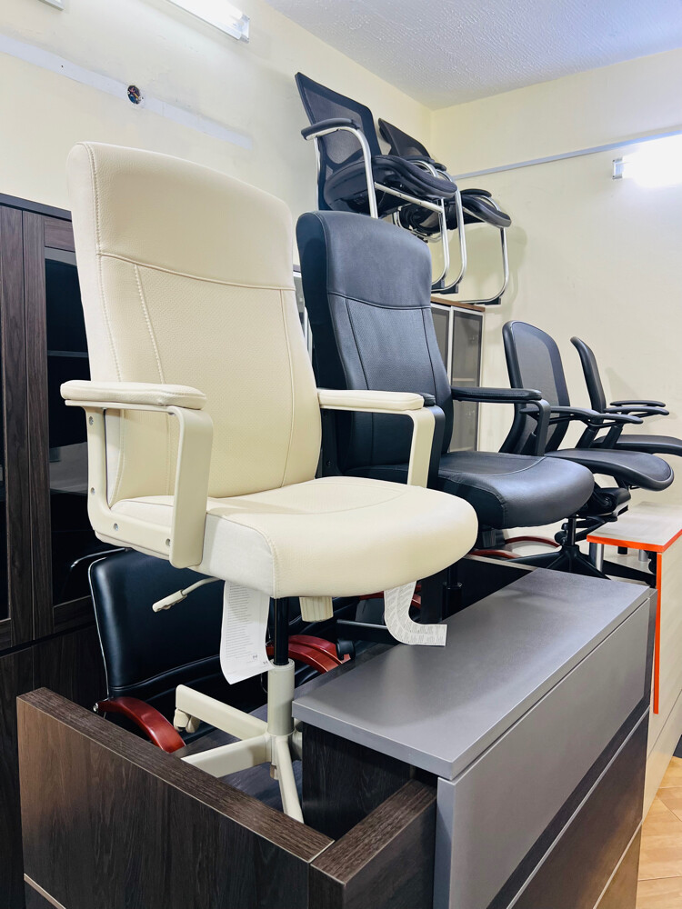 used office furniture  - 17