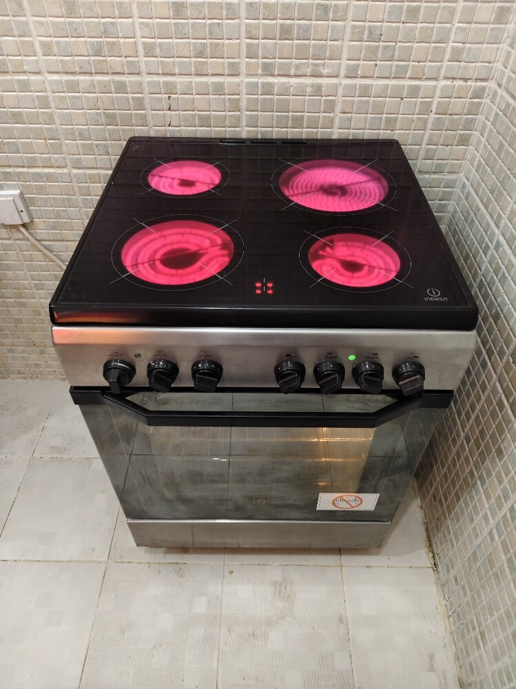 Electric cooker oven - 1