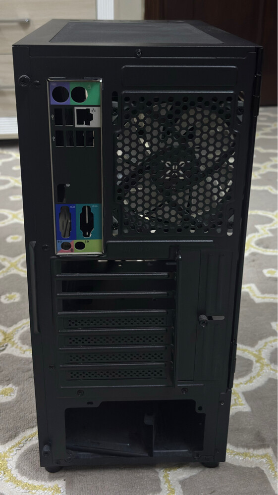 PC case (with 4 RGB fans) - 4