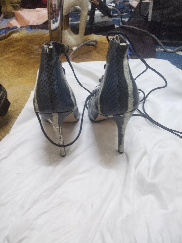 one pec 60riyal good brendj - 4