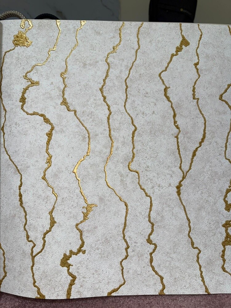 Wallpaper installation. - 11