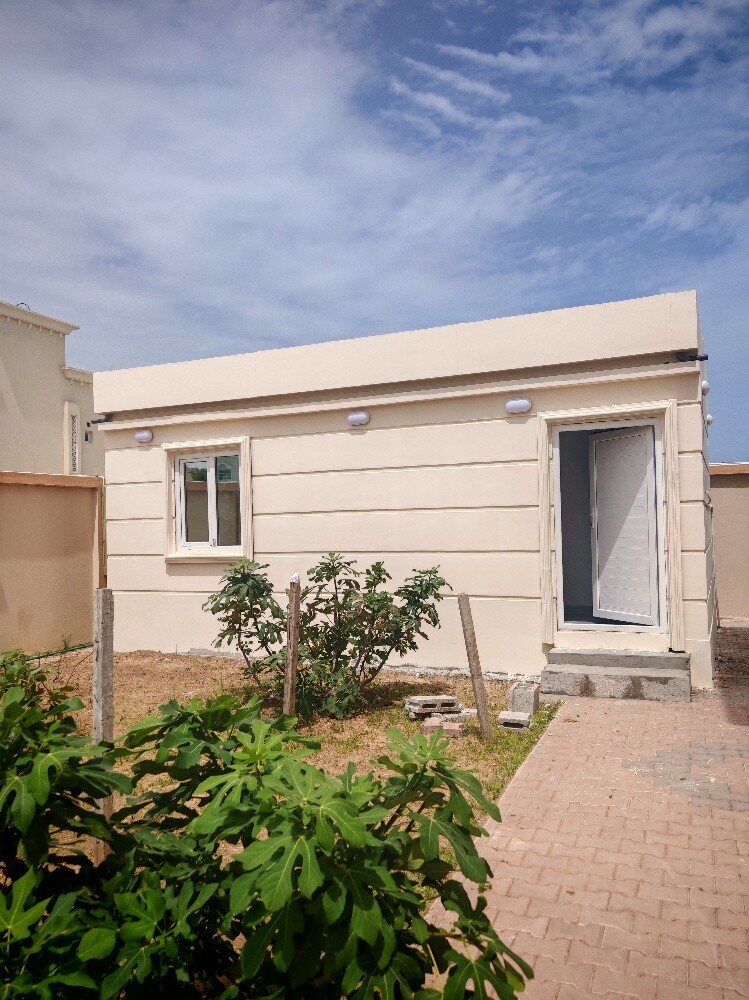 cabins in the shape of a building - 1