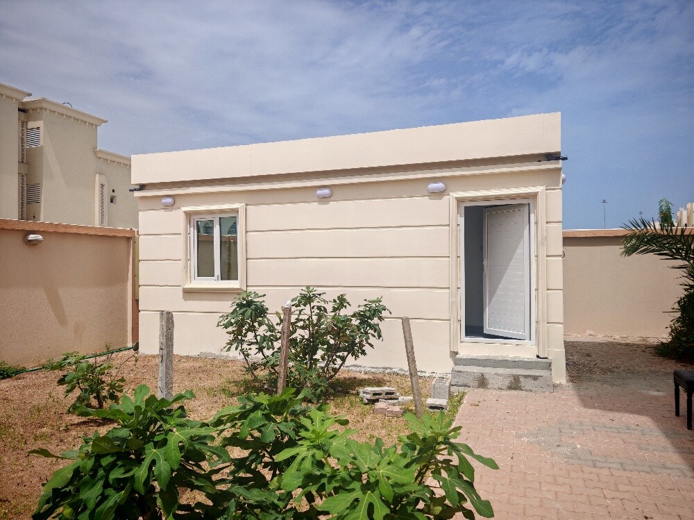 Modern building-style cabins - 1