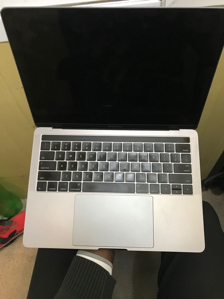 MacBook Pro 2016 - 1