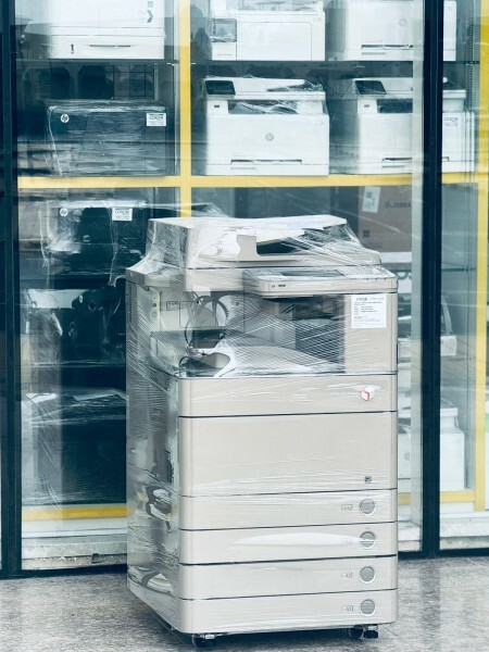 Canon ImageRUNNER ADVANCE Copier. - 2