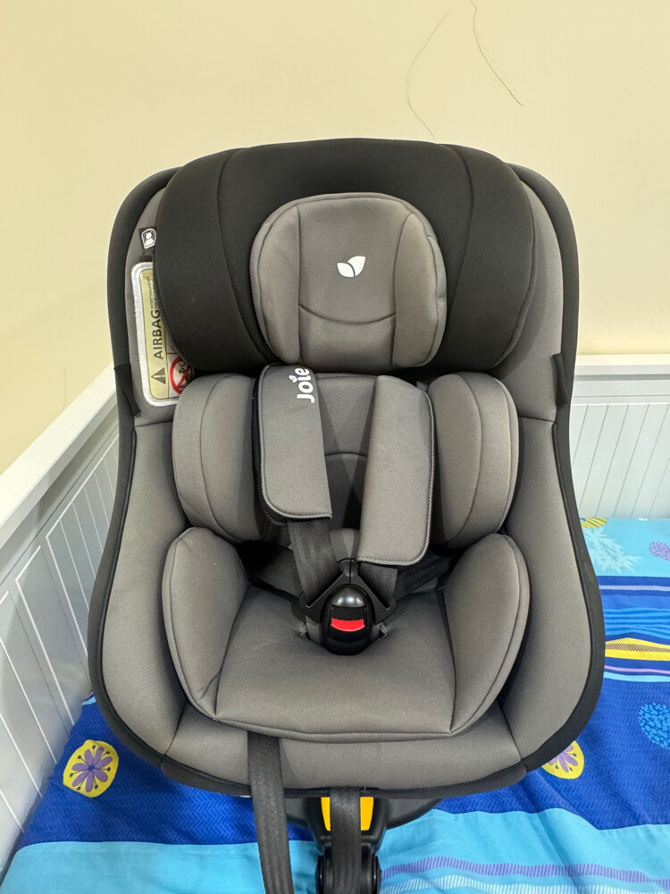 Joie 360 degree spin car seat - 2