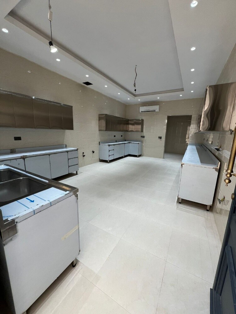 SS kitchen Base & Wall Cabinet - 9