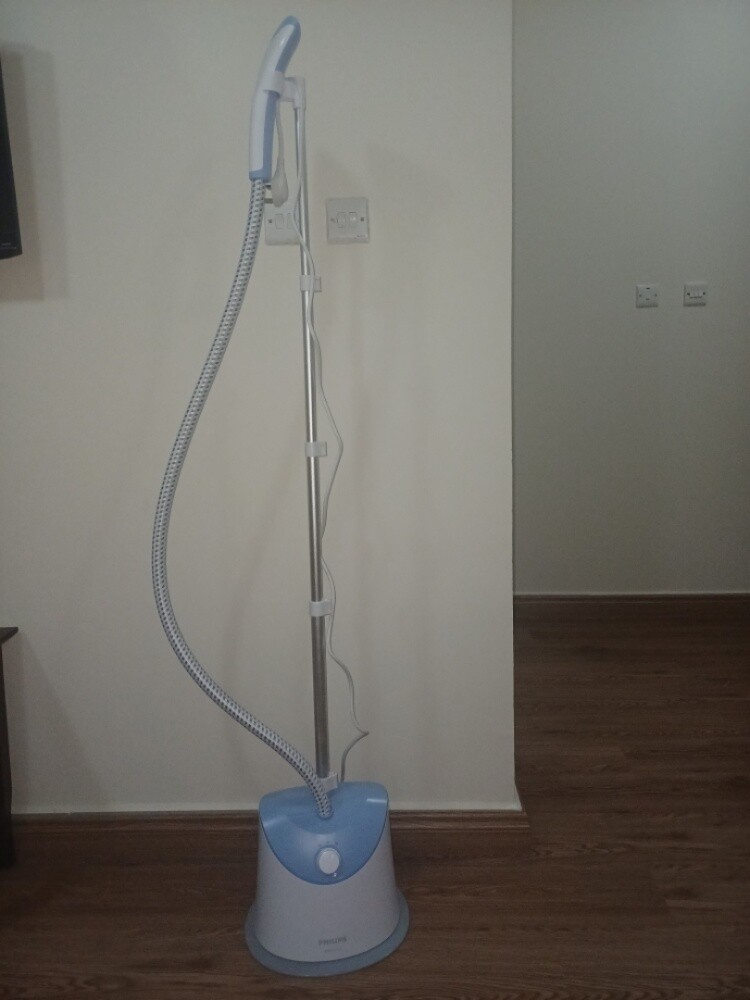 Philips  steam iron - 1