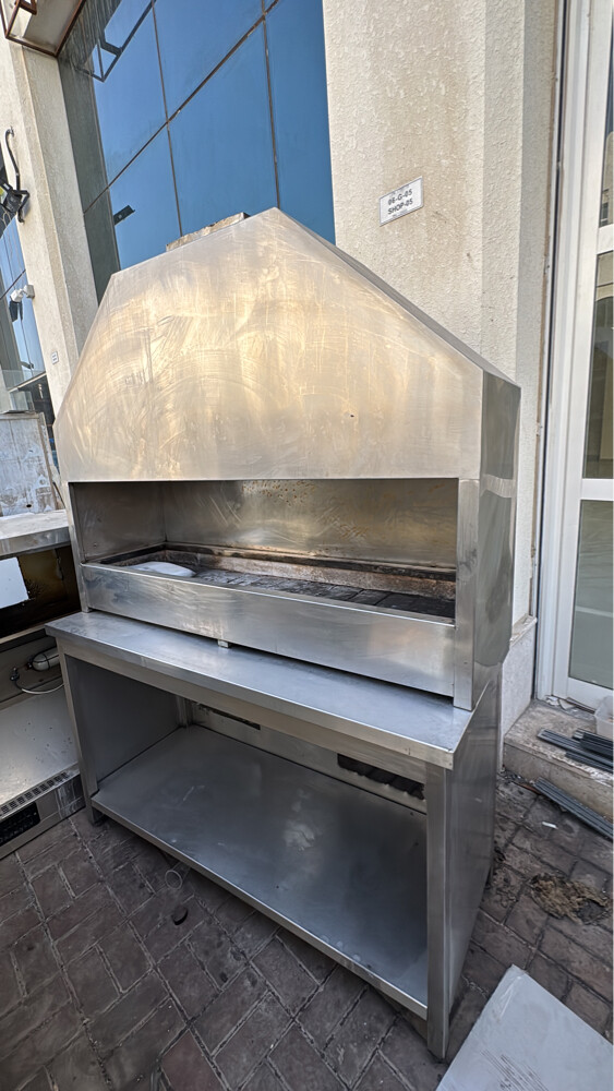 Barbecue grill - 1