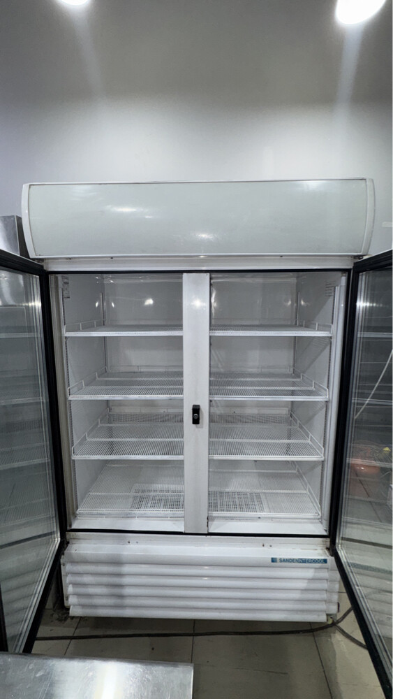 2 door chiller - 2