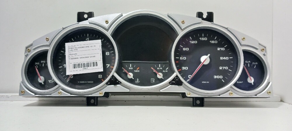 porsche cayenne turbo cluster - 1