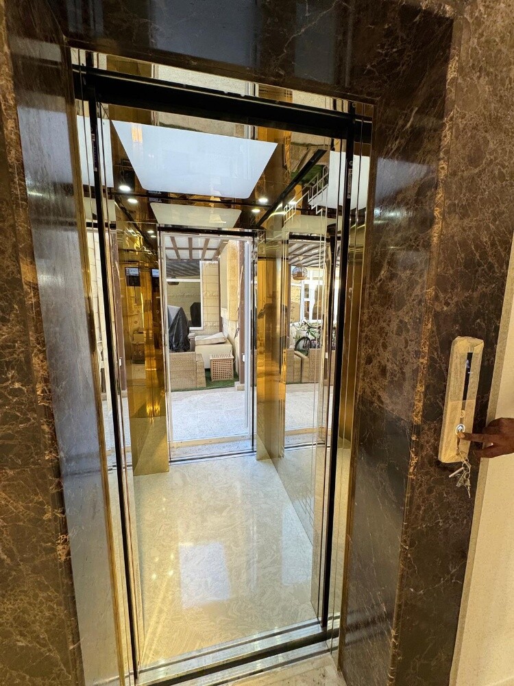 elevator - 4