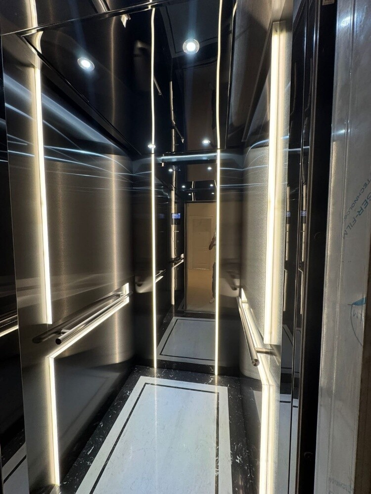 elevator - 1