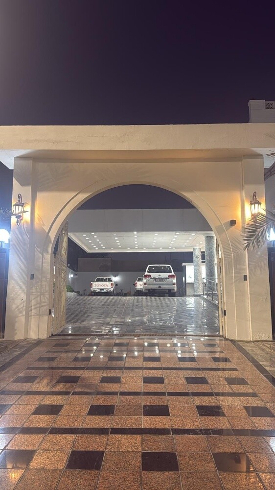 للبيع فيلا مميزه في معيذر - 2