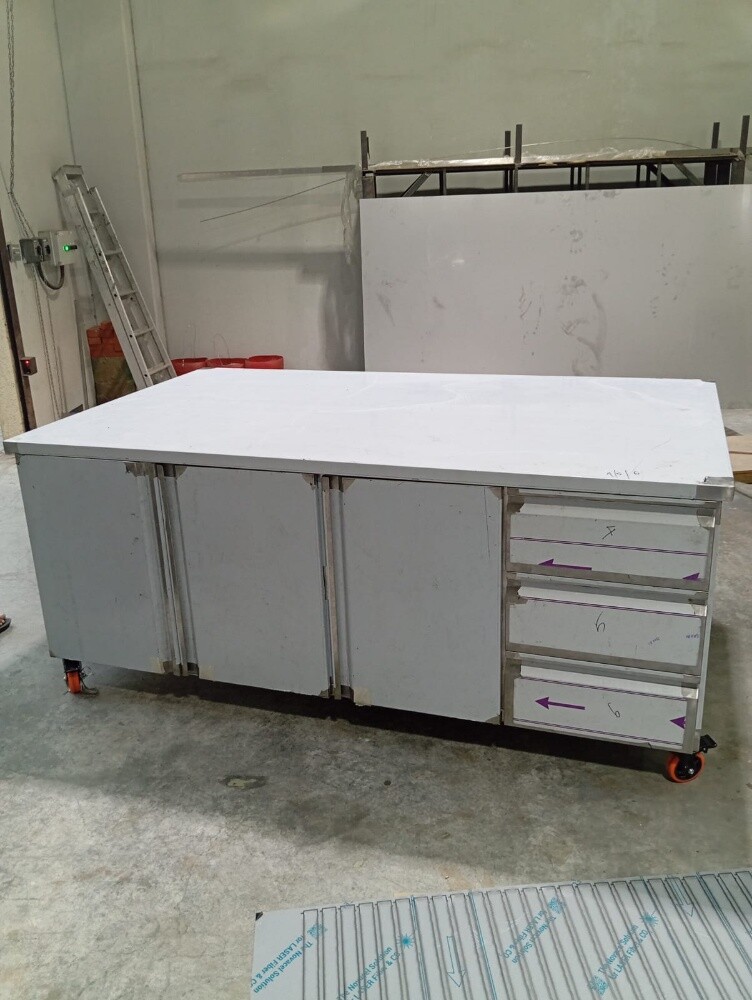 SS Base Cabinet with 3 Drawers - 4