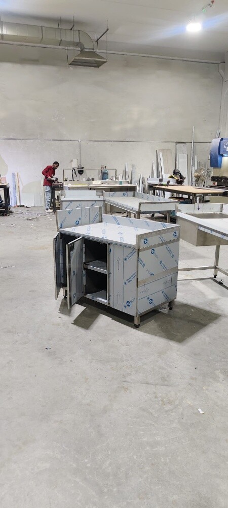 SS Base Cabinet with Hindeg door - 7