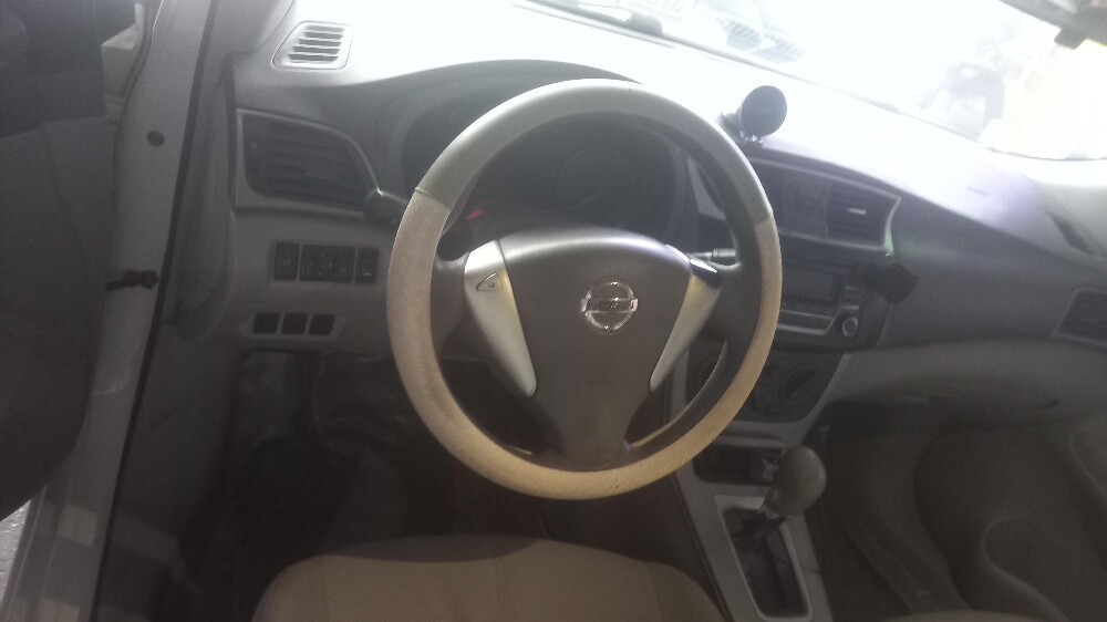 Nissan sentra 2016 - 6