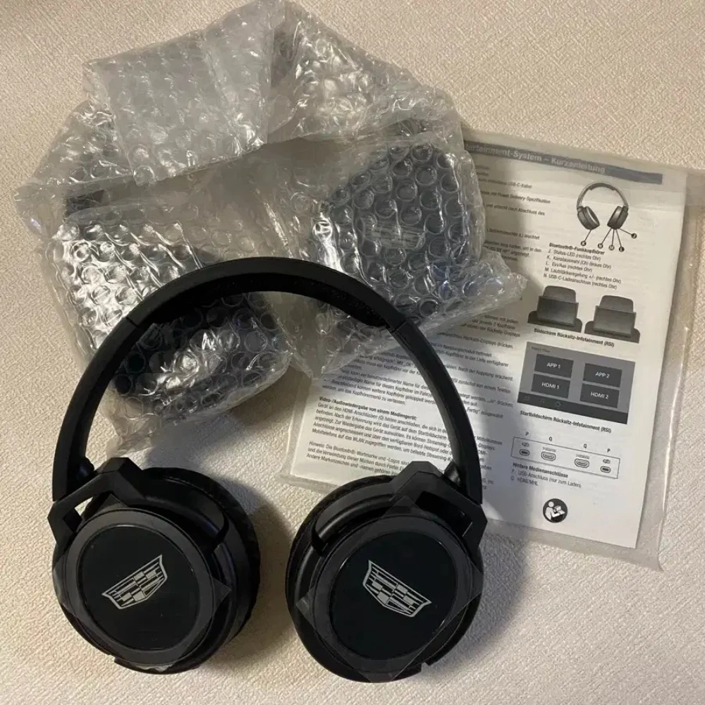 Cadillac wireless
headphones - 3