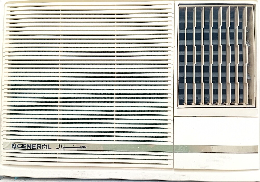 General 1.5 ton window ac sale. - 1