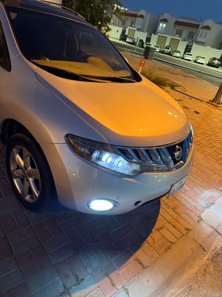 نيسان - 7