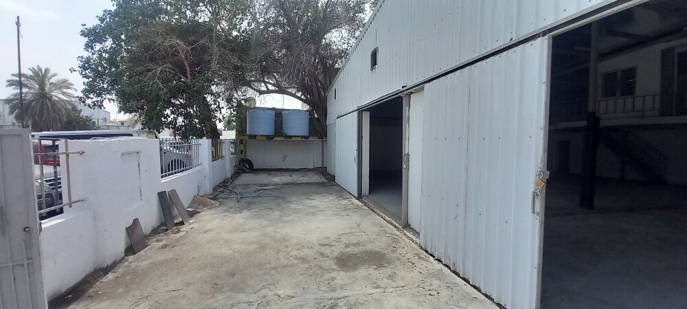 Garage/Aluminum Workshop for Rent - 5