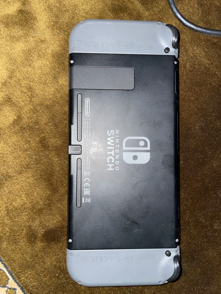 Nintendo switch (not oled) - 2