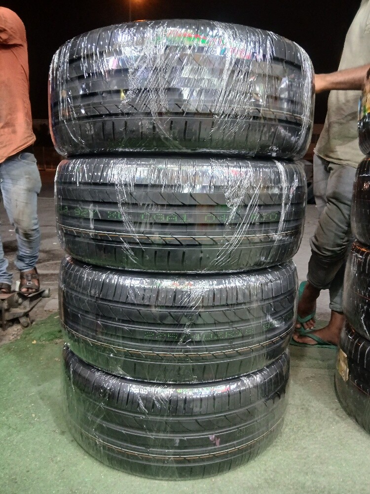 225/40/ZR18.Tracmax brand - 8