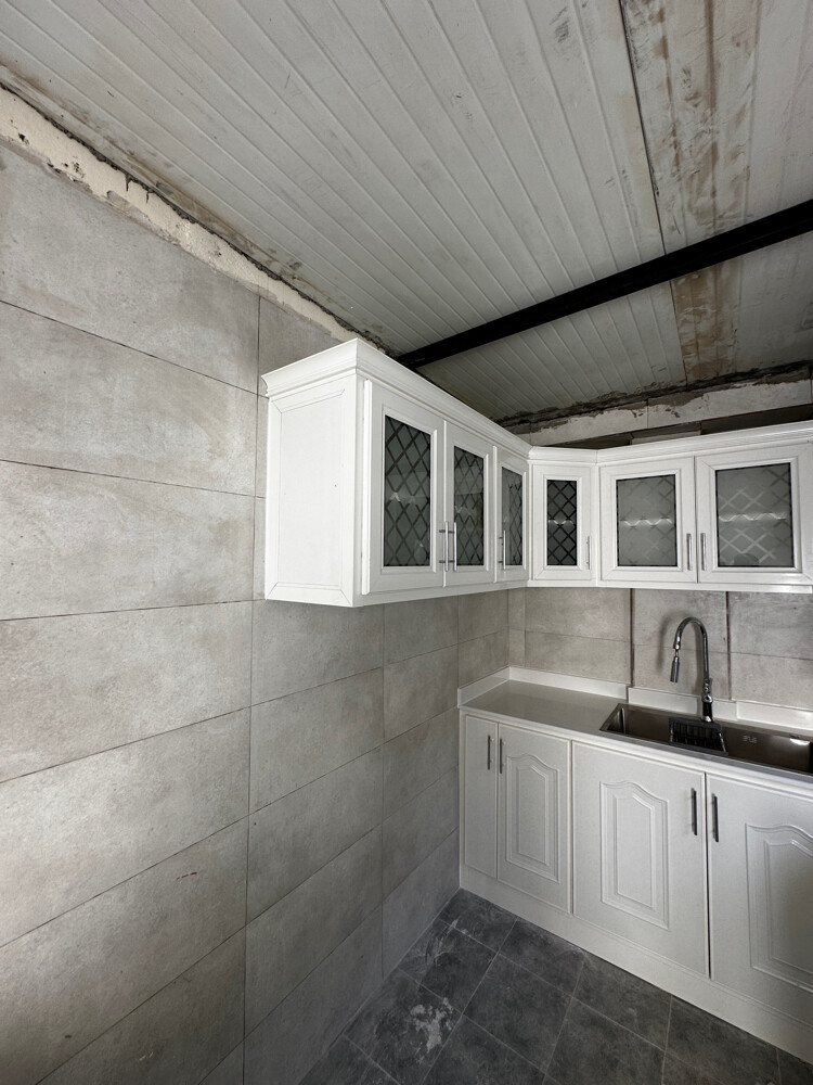 Aluminumkitchen cabinet.  - 3