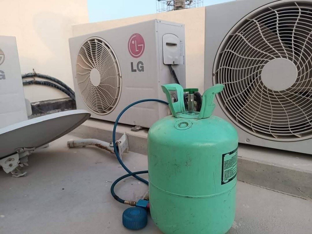 Ac air conditioner service water - 2
