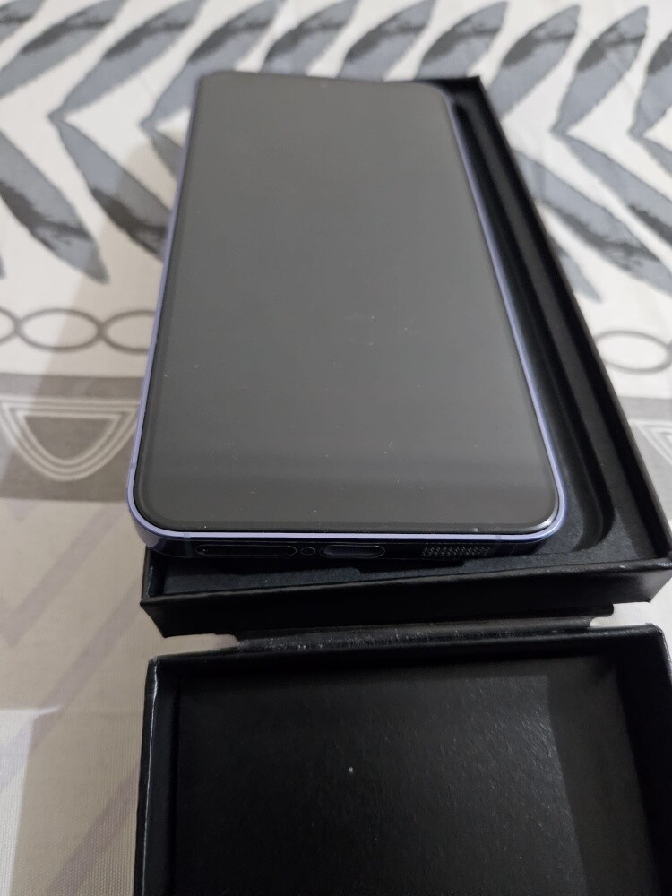 Samsung s24 - 2