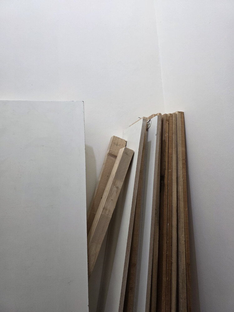 bed and court cupboard  - 6